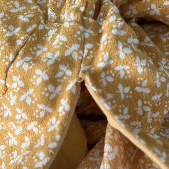 Skylar+Madison Yellow Floral Mini Dress Size Small - Picture 8 of 10